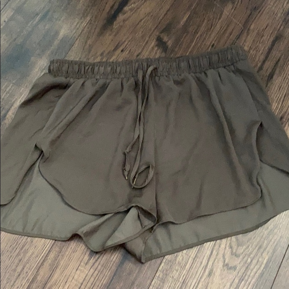 Green shorts high waisted